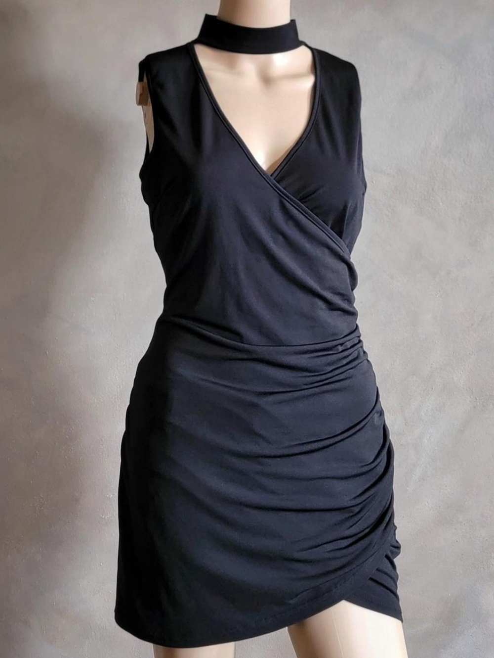 Just Quella Black Ruched Bodycon Mini Dress Choker Neck Cut Out Size M